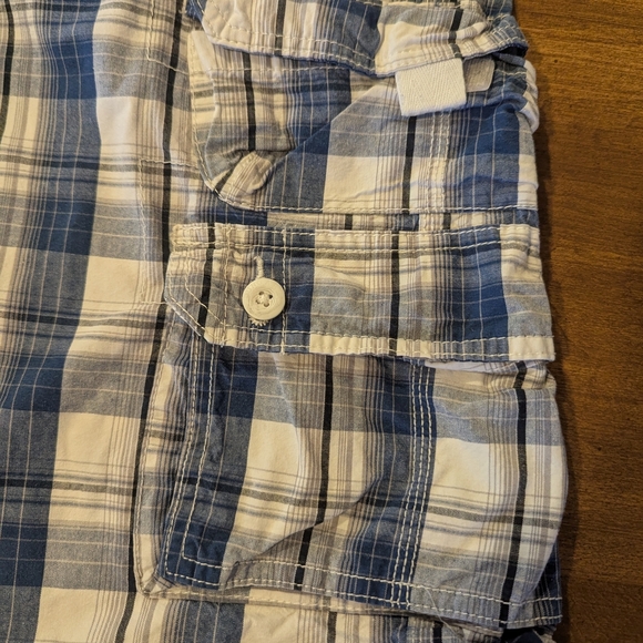 Lee Blue and White Cargo Shorts for Casual Wear - Picture 2 of 7
